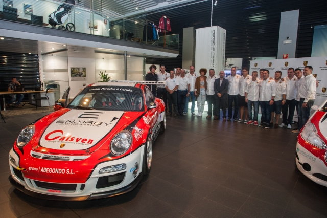 019 presentacin porsche 2010 ares racing 033